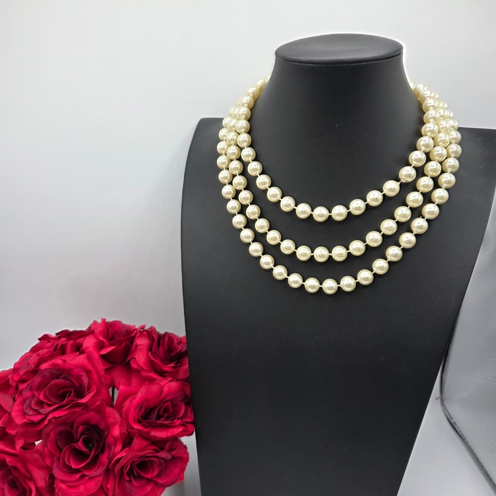 Vintage‎ Triple Strand Faux Pearl Necklace Gold Tone Box Clasp Cream 16-19in